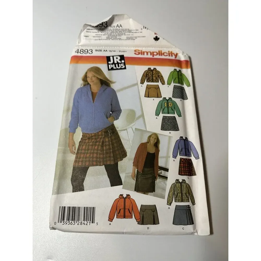 Large Lot Of 14 Vintage Sewing Patterns For Clothes & Crafts Mixed Cut & Uncut